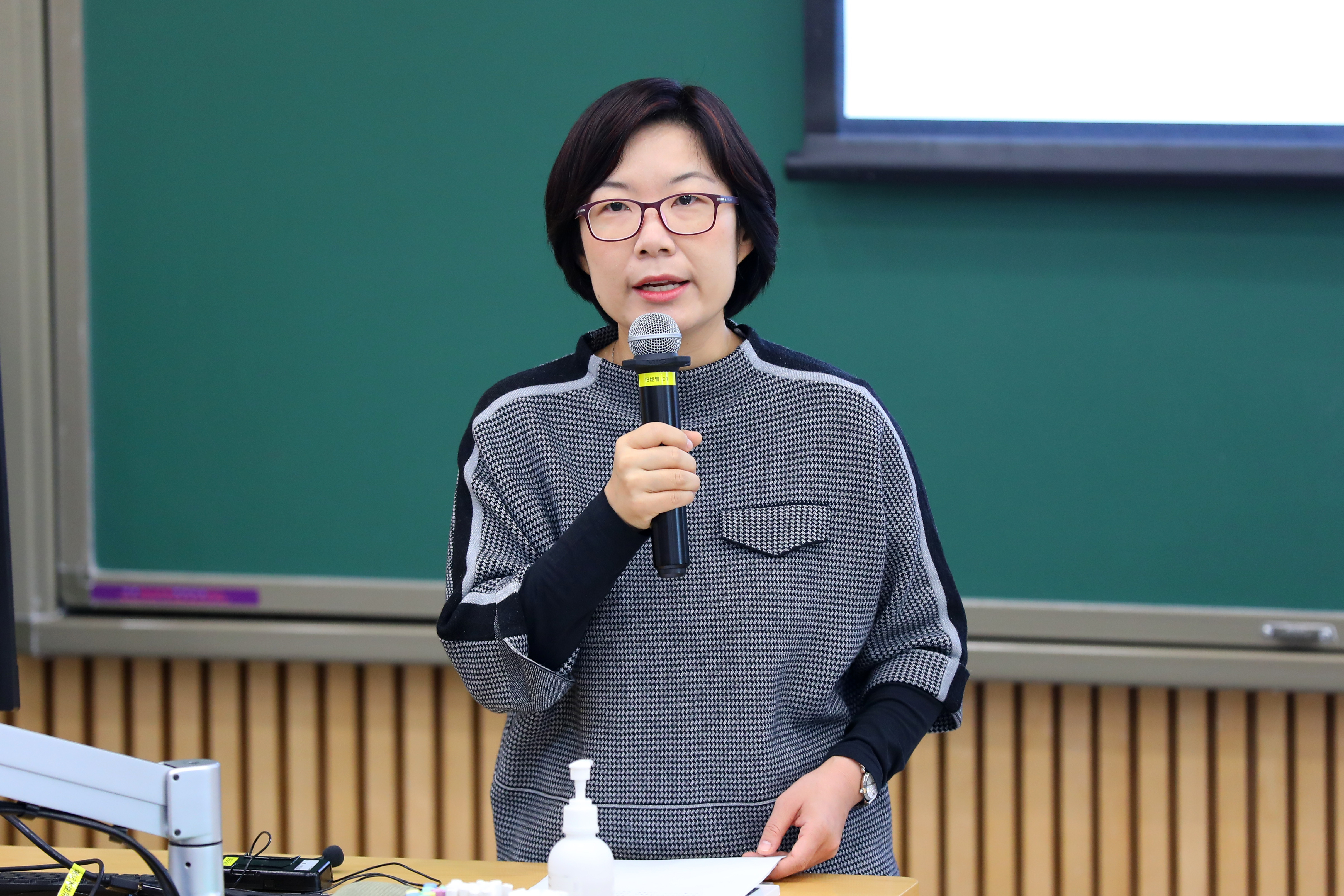 20221015-永利集团304官网学生领导力“唐仲英计划”第十二期开班仪式举行-曹文鹏(摄)-张婷讲话.JPG