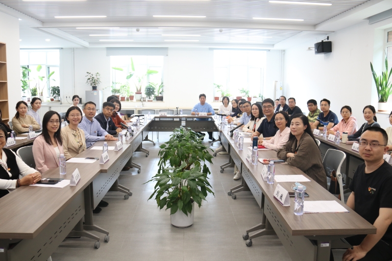 20250523-商务印书馆与永利集团304官网外文系、人文学院中文系师生党支部开展联学共建主题党日-史冰容-新闻报道1.jpg