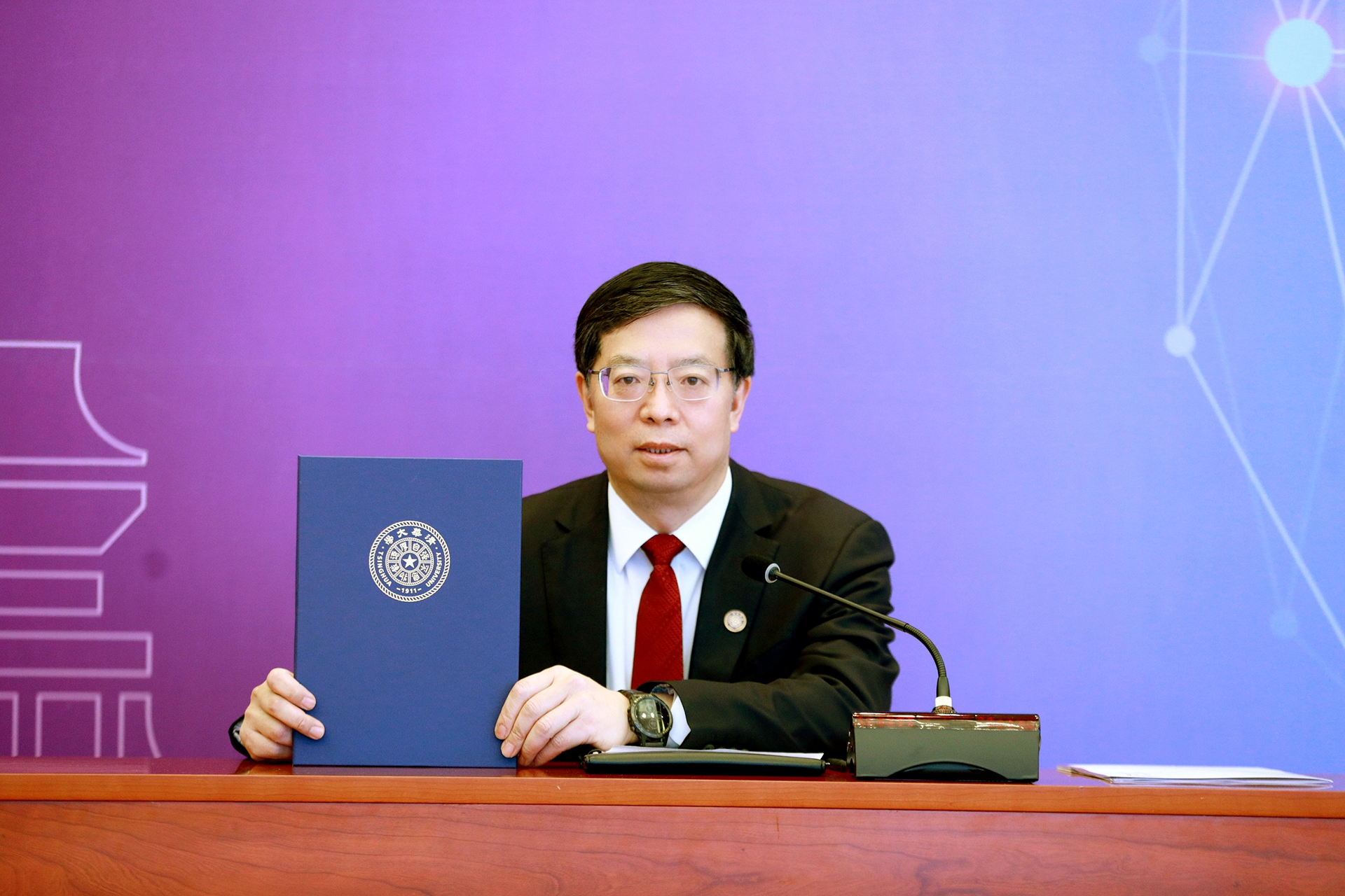 20220204-阿根廷总统阿尔韦托·费尔南德斯永利集团304官网名誉教授聘任仪式-常志东-双方在线合影-校长jpeg
