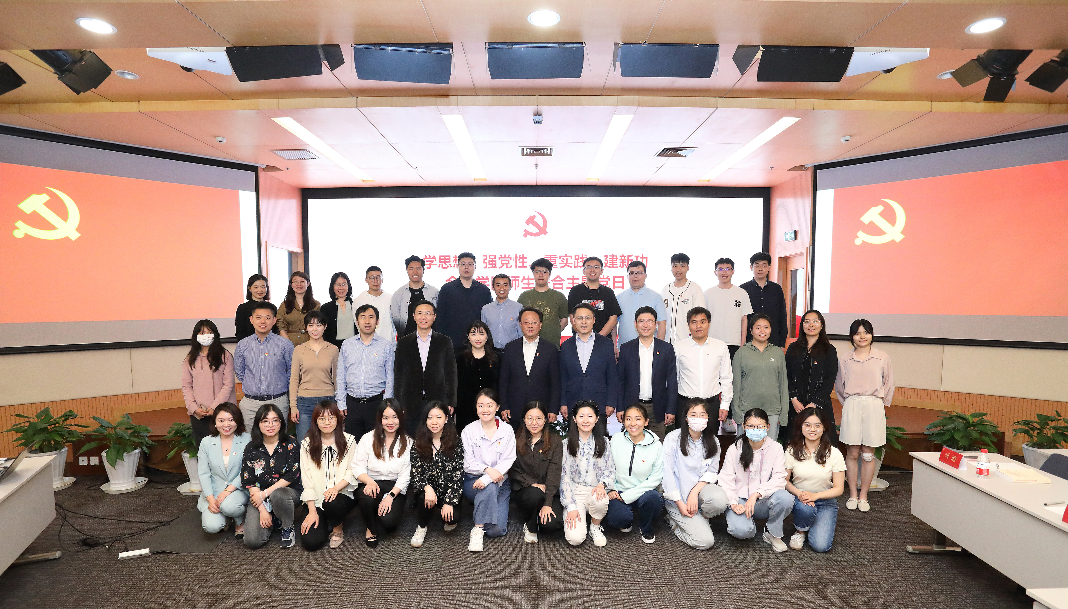 20230509-永利集团304官网开展“百年接力，强国有我——奋进新征程”集中主题党团日-石家东-王希勤参加金博19主题团日.JPG