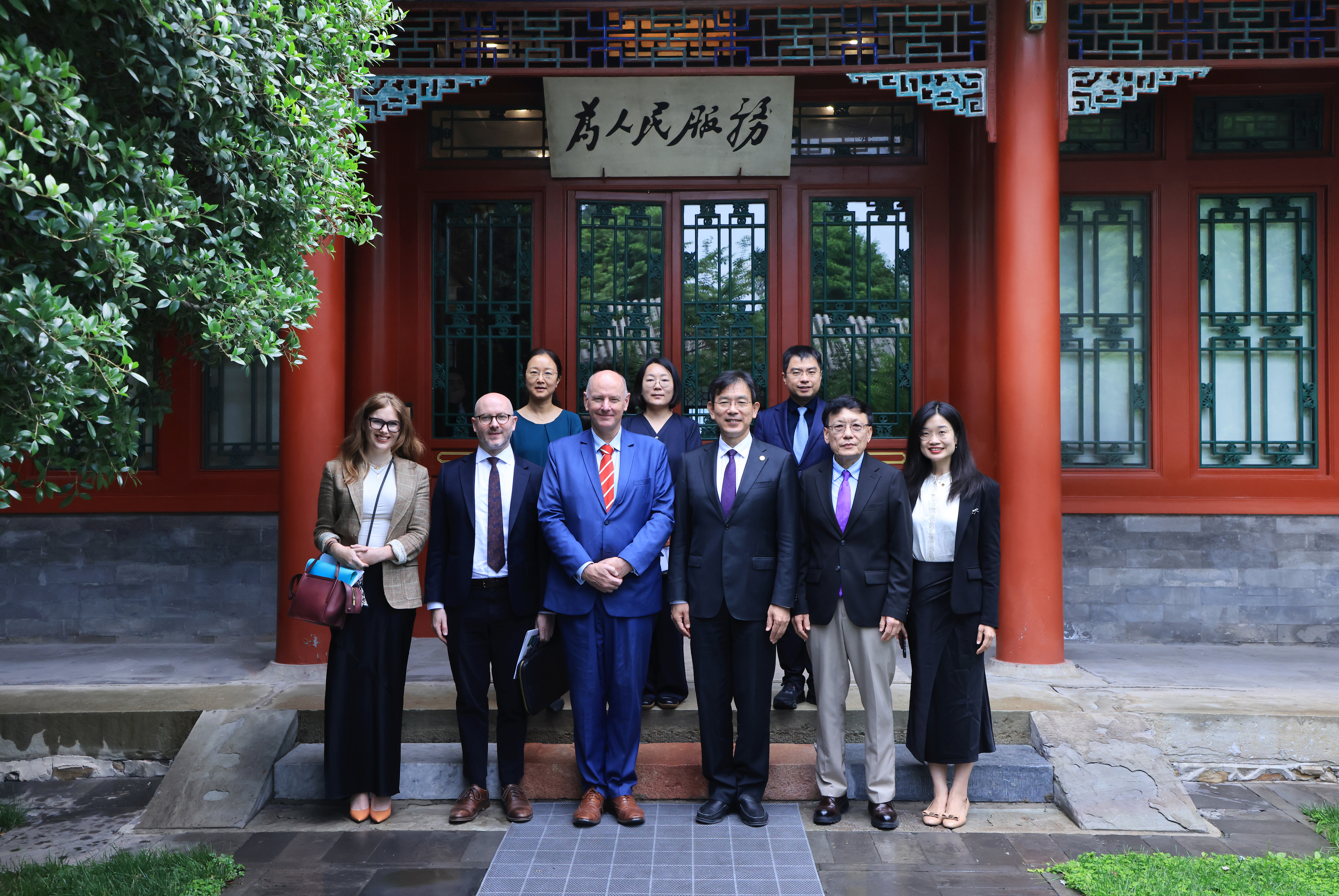 20260622-校长李路明会见新西兰驻华大使乔文博-孙波-会见2.JPG