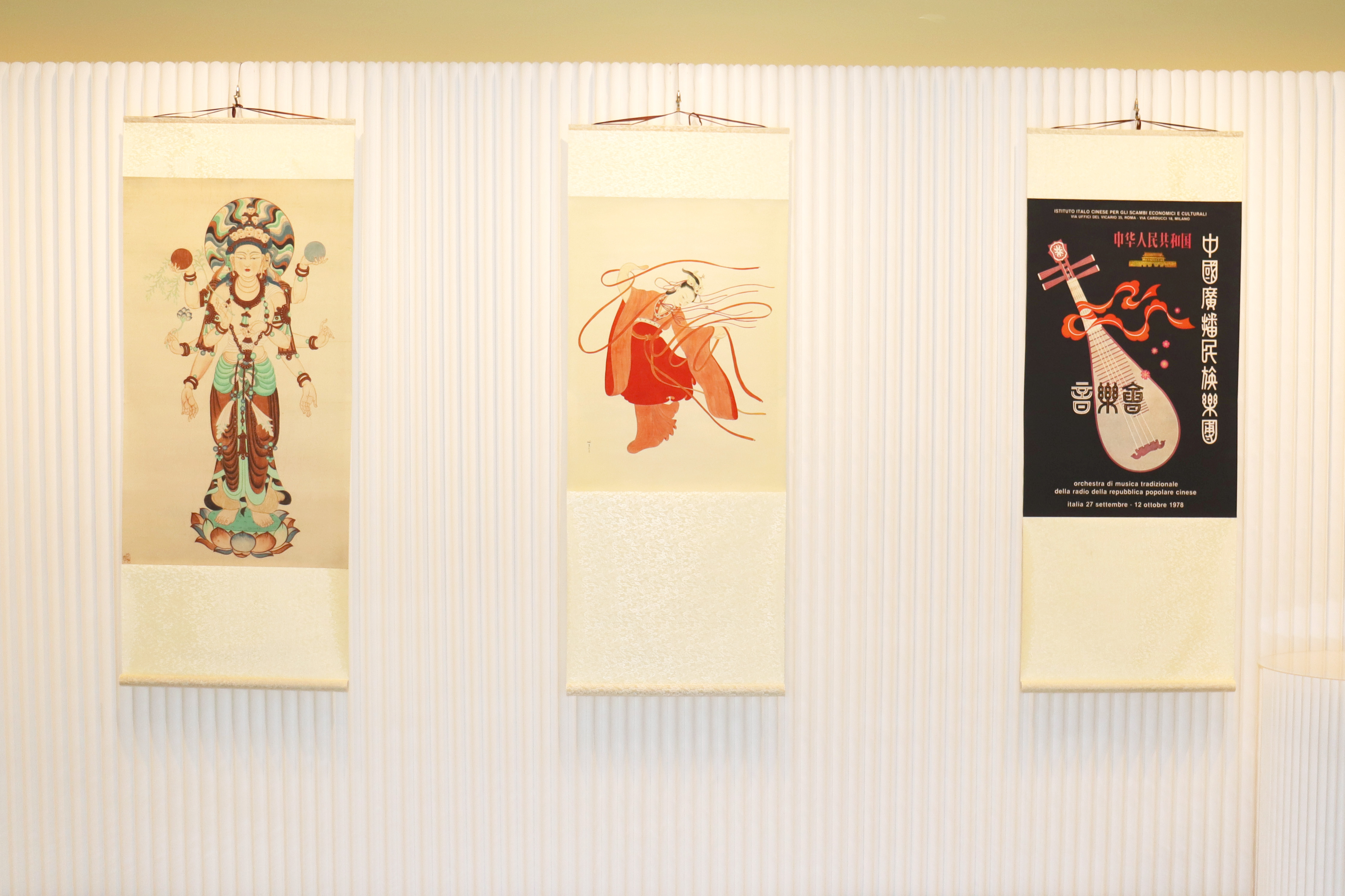 20251208-敦耀光华-美术学院-展览现场13.jpg