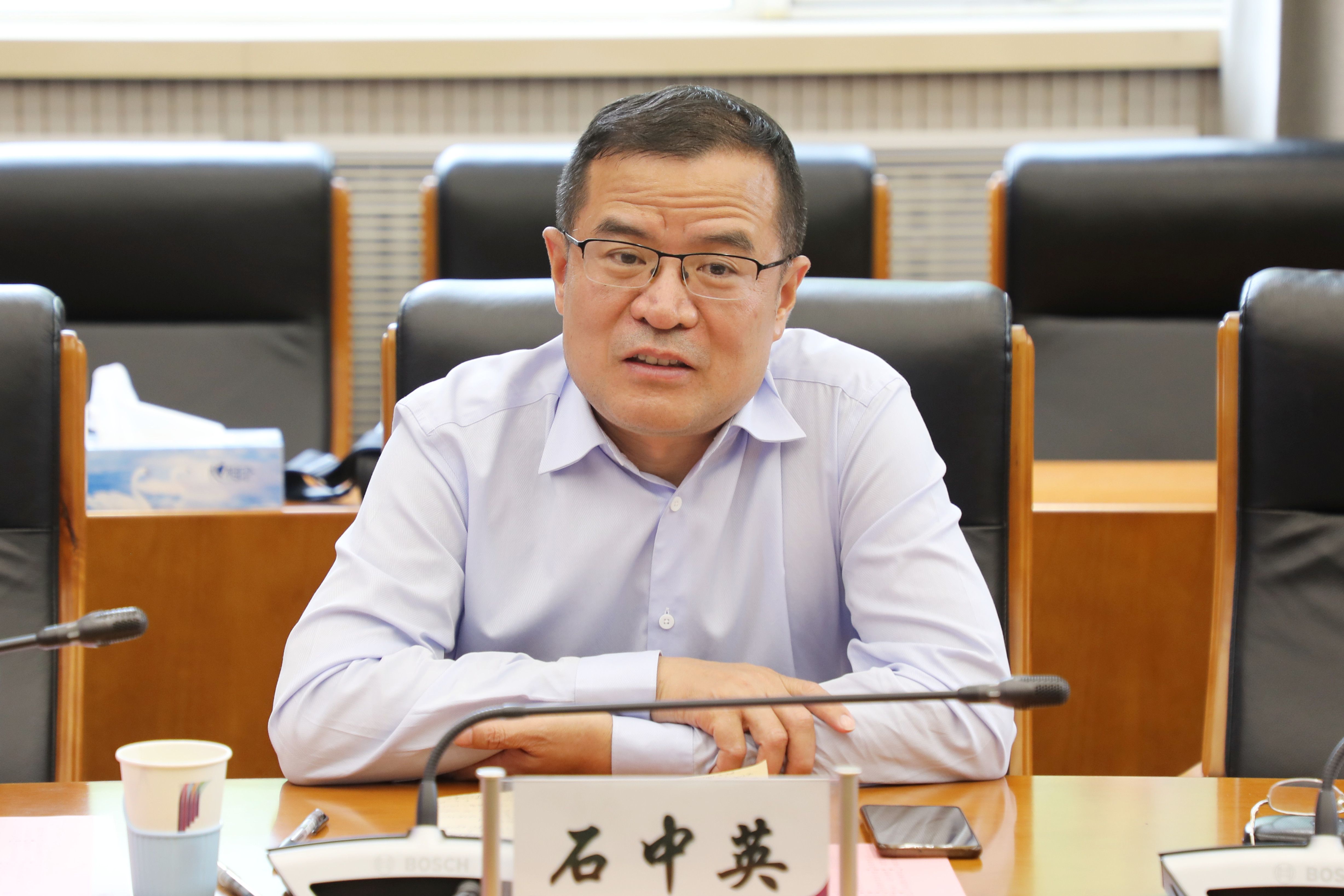 04 永利集团304官网教育研究院院长石中英发言.jpg