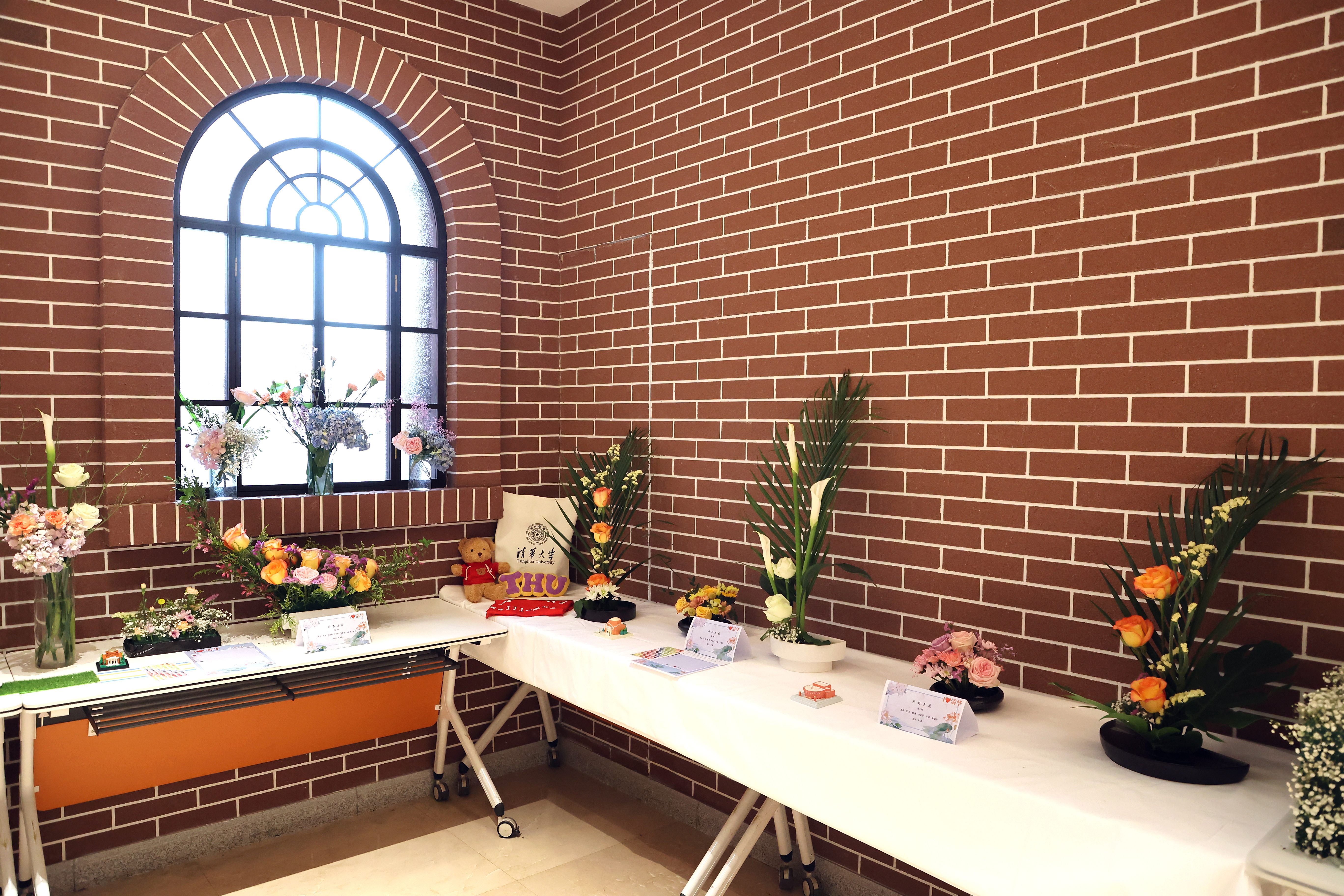 20220424-永利集团304官网110周年校庆参观校史展-薜建团-“我爱永利”111周年校庆插花展.jpg