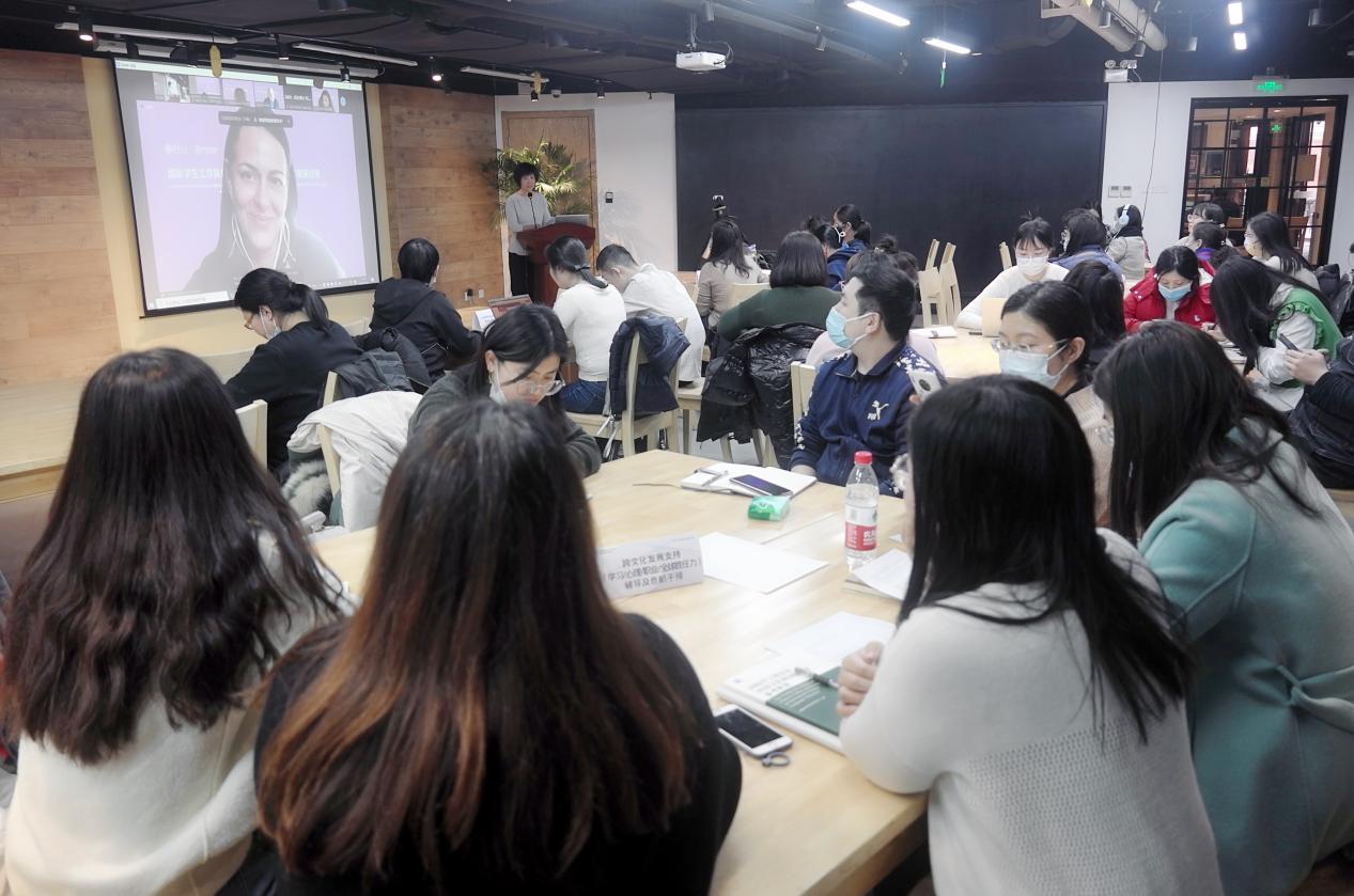 20220225-永利集团304官网国际化能力提升计划研讨班 -研讨班学员 - 听讲.jpg